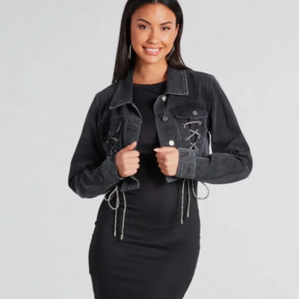 NWOT Windsor Cropped Denim Jacket - Picture 2 of 8